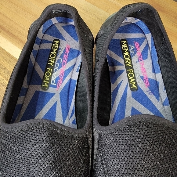 Skechers Walking Slip on Relaxed Fit Memory Foam Air Cooled Black Flats Size 10 - Picture 14 of 17
